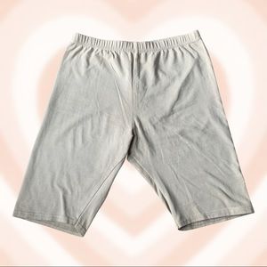 PrettyLittleThing BEIGE BIKER SHORTS size US 4